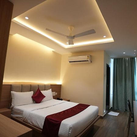 Hotel Sunrise Hospitality Vijayawada Exterior photo