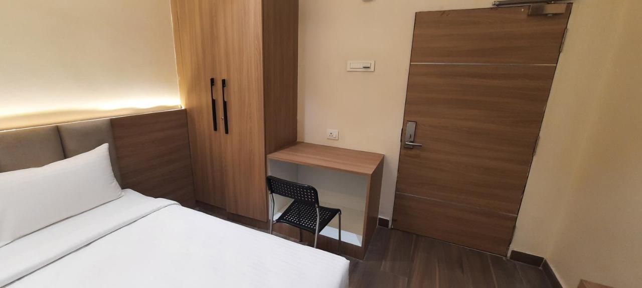 Hotel Sunrise Hospitality Vijayawada Exterior photo
