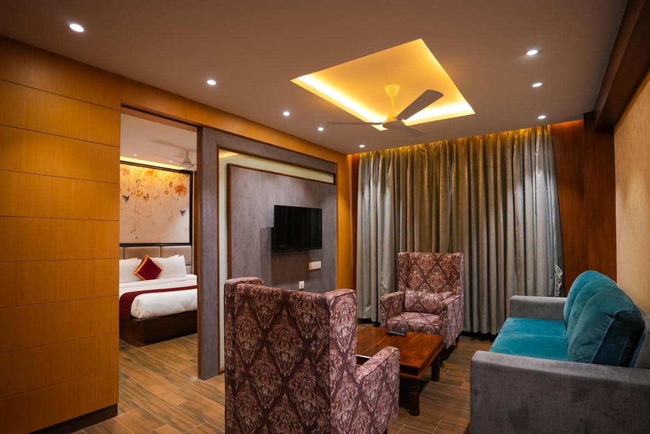 Hotel Sunrise Hospitality Vijayawada Exterior photo