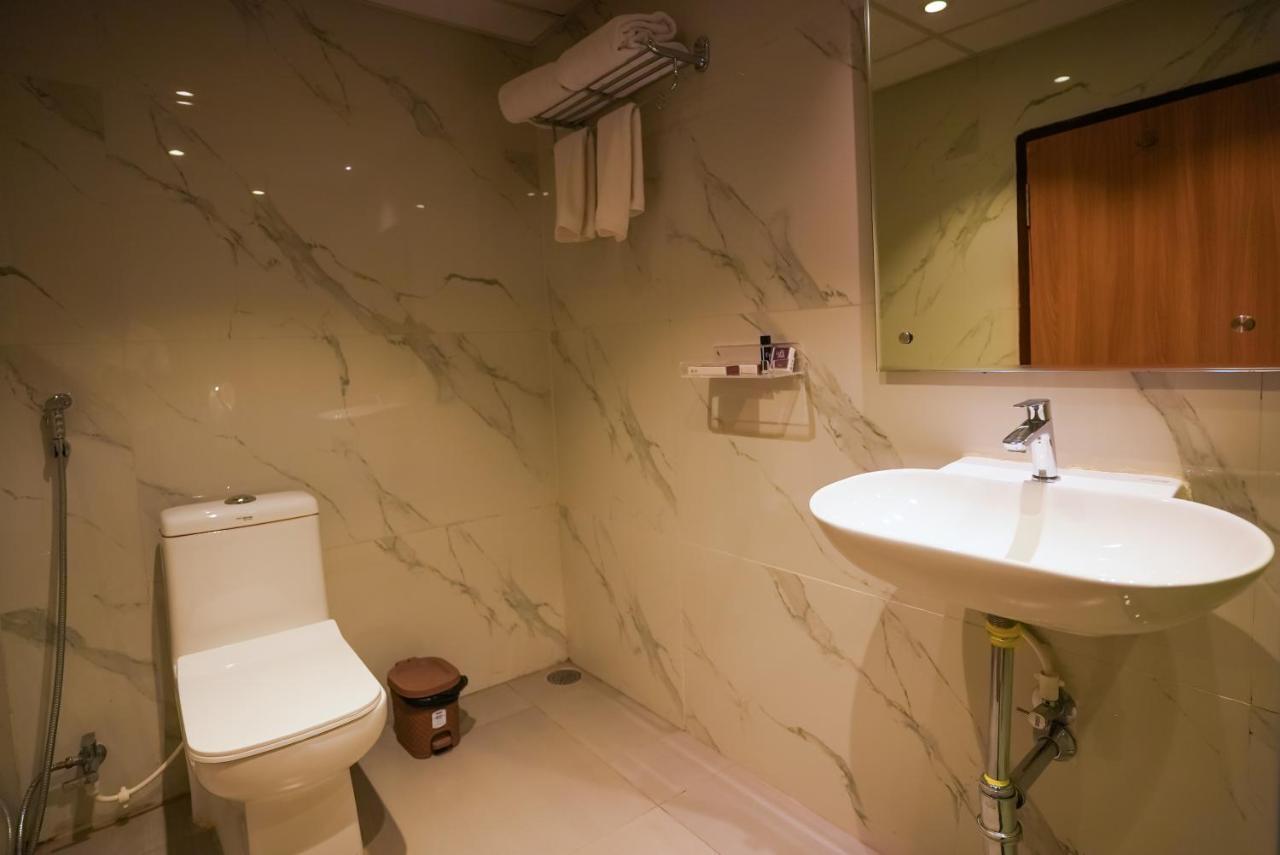 Hotel Sunrise Hospitality Vijayawada Exterior photo