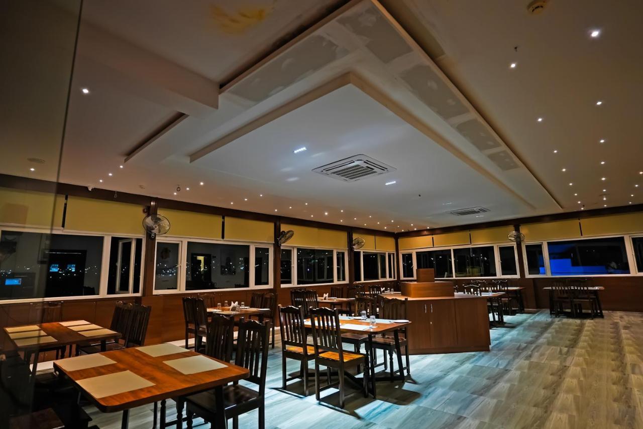 Hotel Sunrise Hospitality Vijayawada Exterior photo