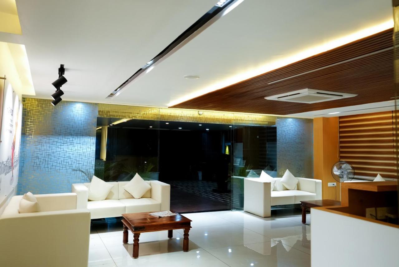 Hotel Sunrise Hospitality Vijayawada Exterior photo