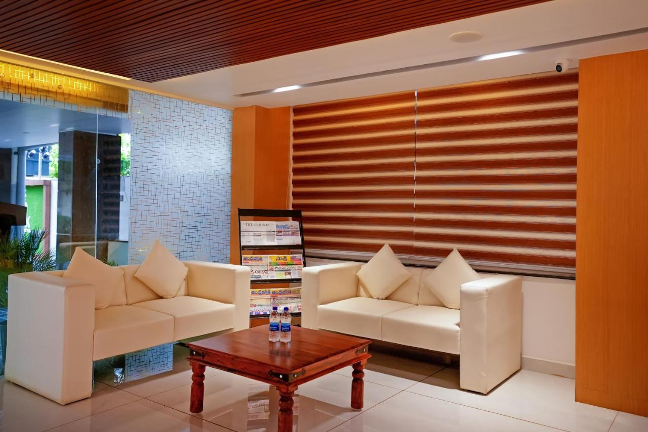 Hotel Sunrise Hospitality Vijayawada Exterior photo